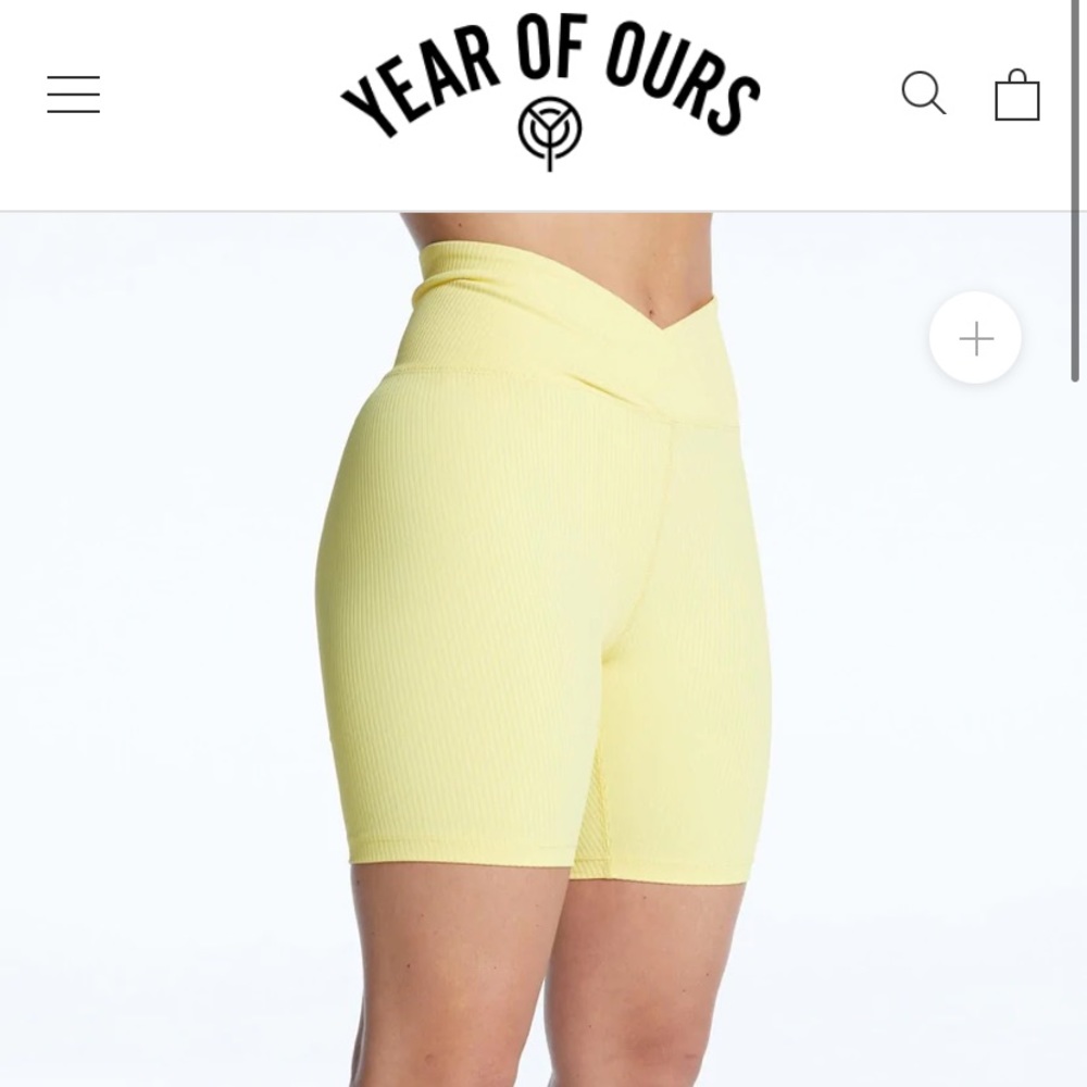 Ribbed V-waist biker shorts. New with tags